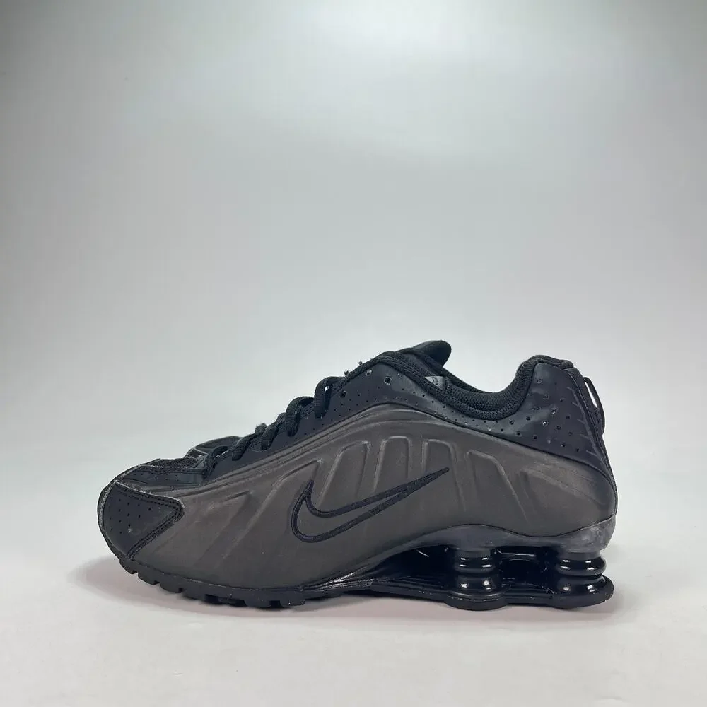 Nike Shox R4 Triple Black Retro Lifestyle Sneakers CW2626-003 Youth Size 5.5Y